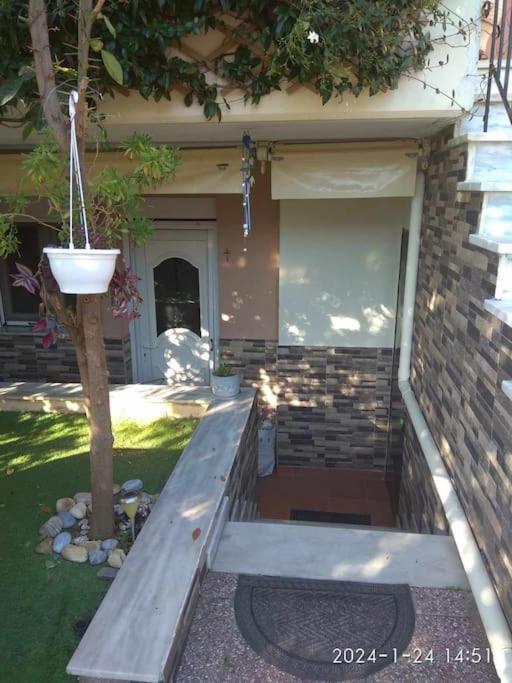 ネア・ミカニオーナVasiliki'S Cosy Houseアパートメント エクステリア 写真